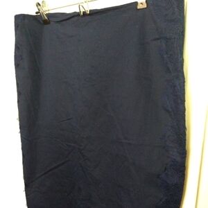 $𝅺new York and company dark blue stretch back slit zip lace side skirt. Size 16